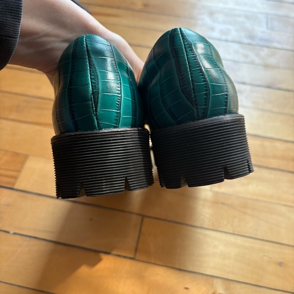 The Intentionally Blank Sz 9 HK-2 Croc Green Leather Loafer - Picture 4 of 11